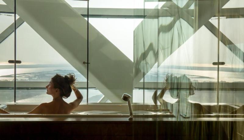 Andaz Capital Gate Abu Dhabi, By Hyatt - Oda