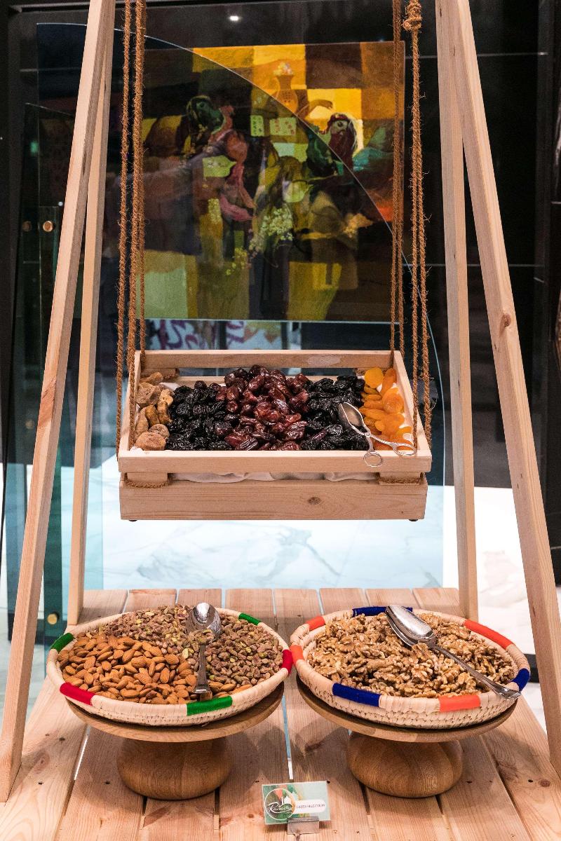 Andaz Capital Gate Abu Dhabi, By Hyatt - Restoran