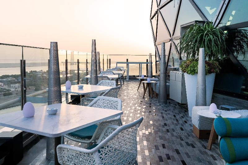 Andaz Capital Gate Abu Dhabi, By Hyatt - Teras