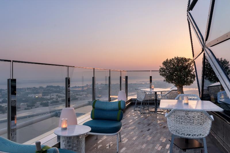 Andaz Capital Gate Abu Dhabi, By Hyatt - Teras