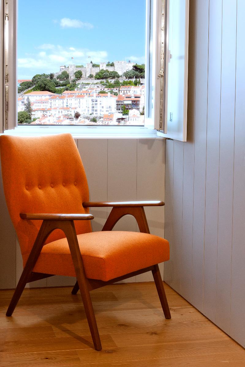 Lisboa Carmo Hotel - Oda