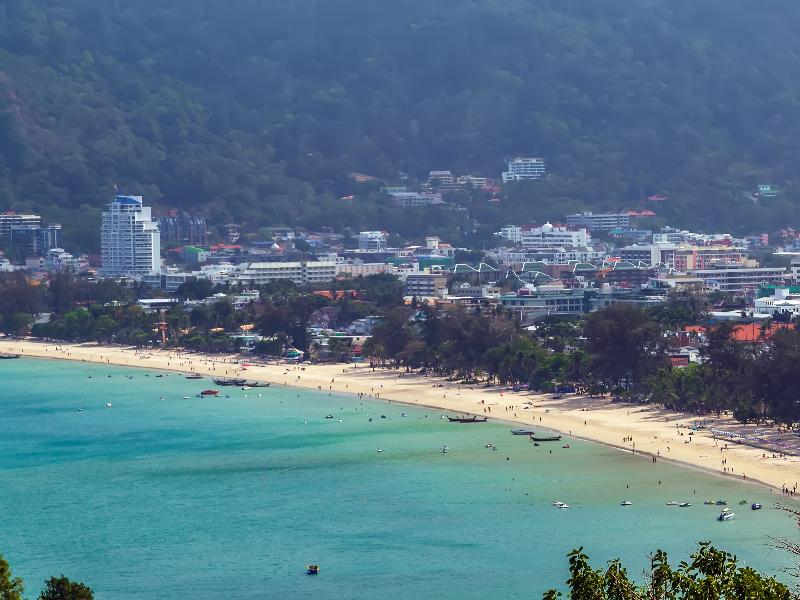 Avista Hideaway Phuket Patong - MGallery - Plaj