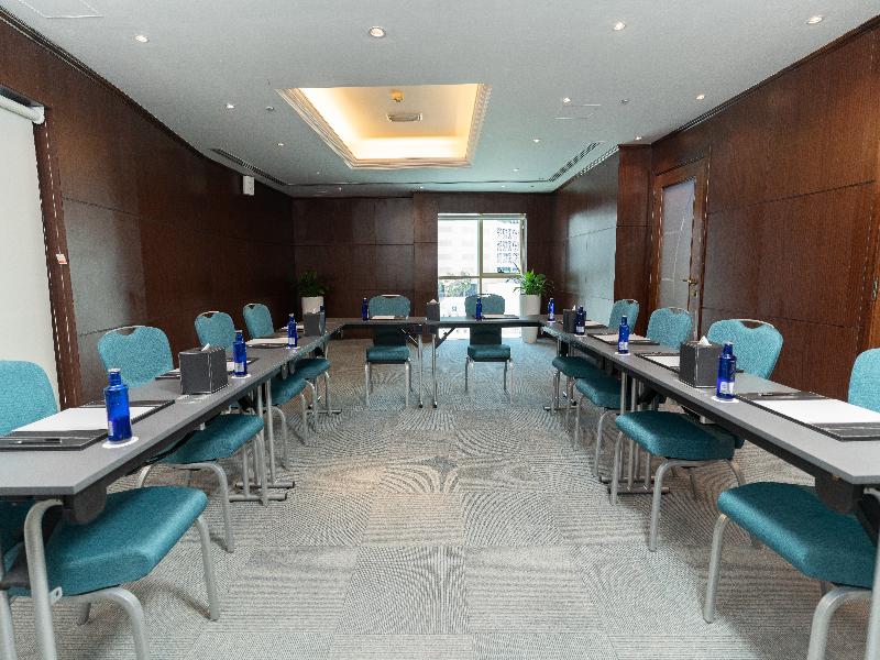 First Central Hotel Suites - Genel