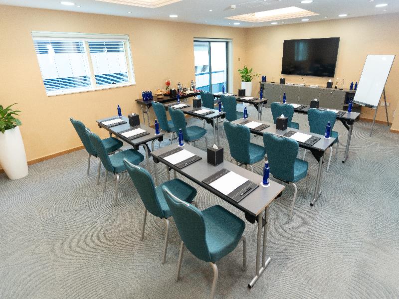 First Central Hotel Suites - Genel