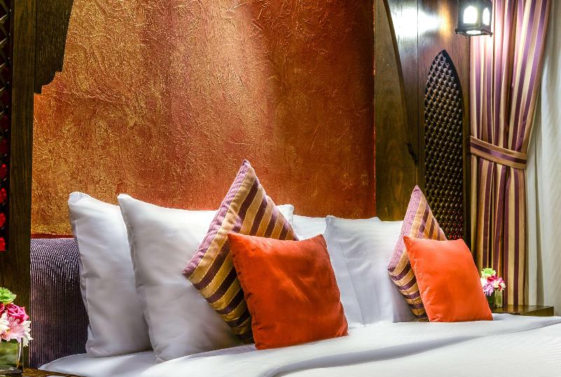 First Central Hotel Suites - Oda