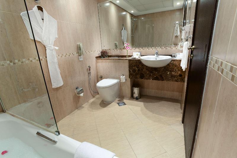 First Central Hotel Suites - Oda