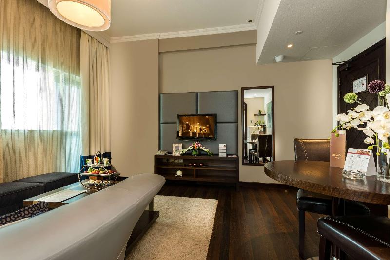 First Central Hotel Suites - Oda