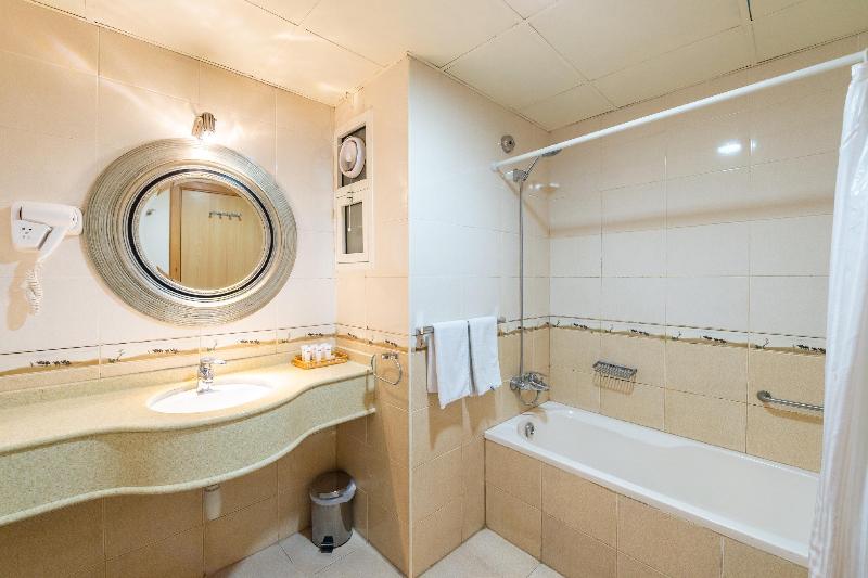 Crystal Plaza Hotel - Oda