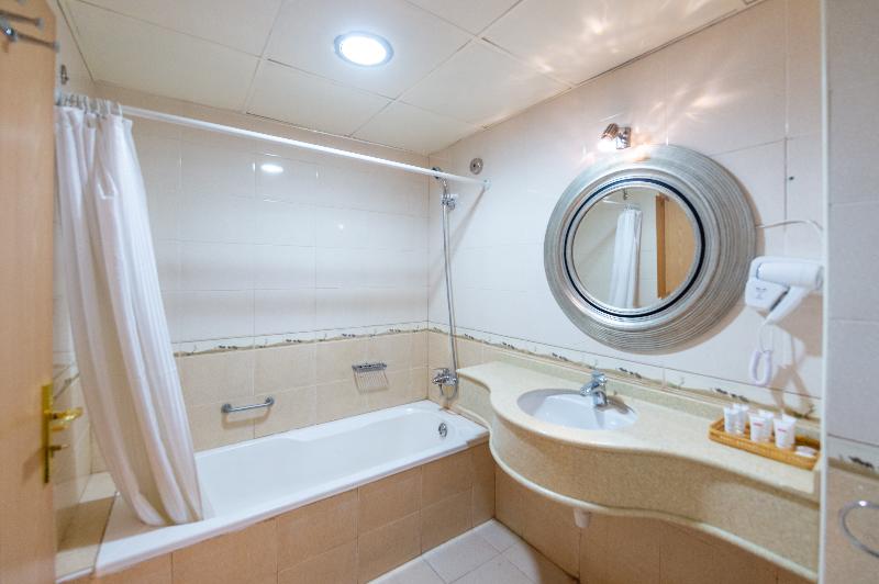 Crystal Plaza Hotel - Oda