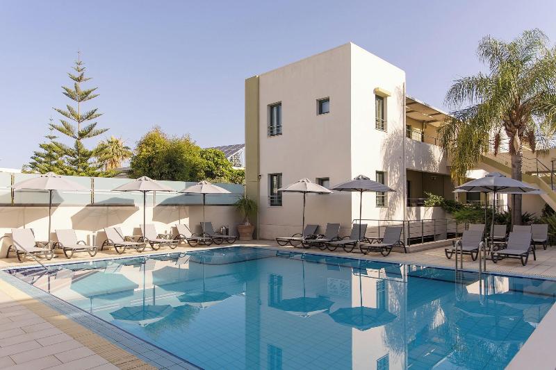 Athina Beach Hotel - Genel