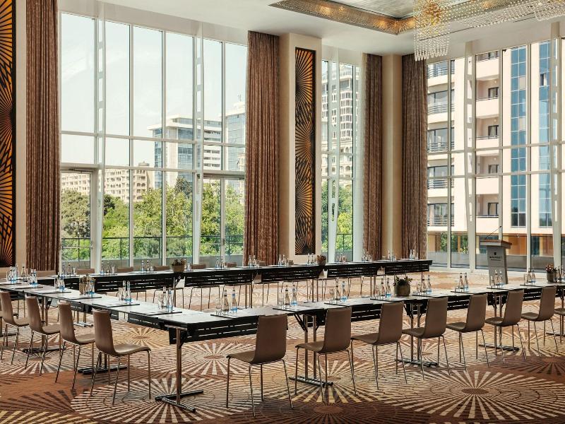 JW Baku - Toplantı