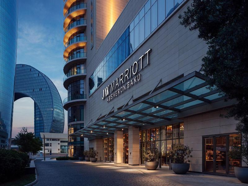 JW Baku - Genel