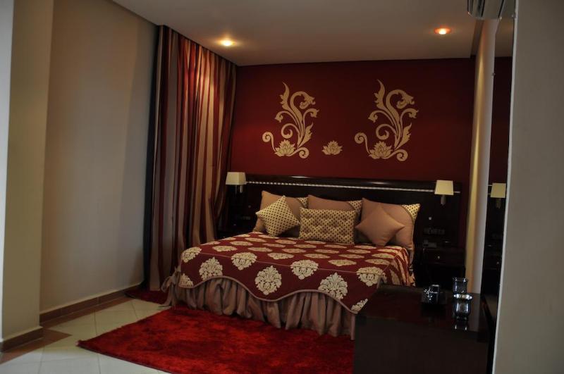 Dreams Hotel - Genel