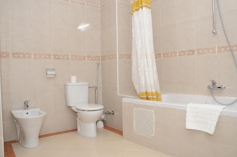 Dreams Hotel - Genel