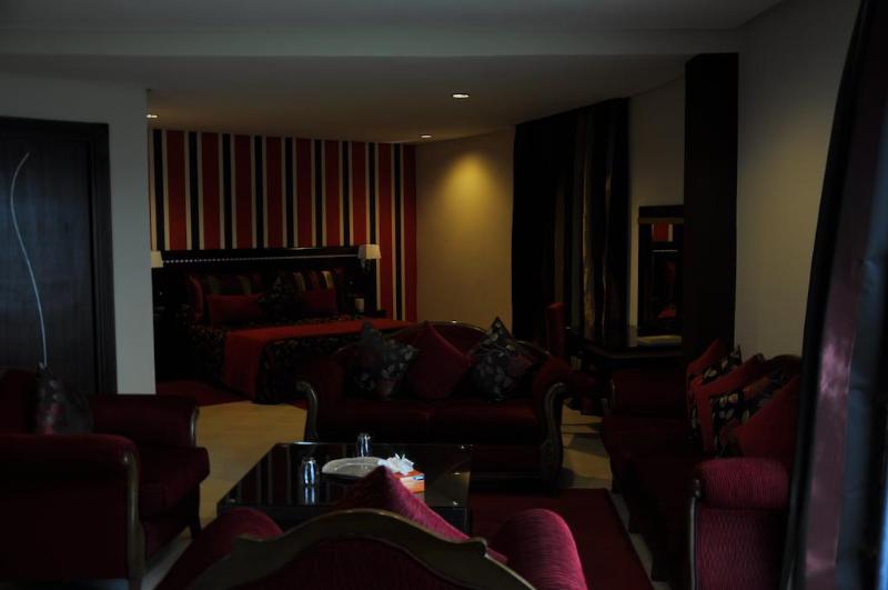 Dreams Hotel - Genel
