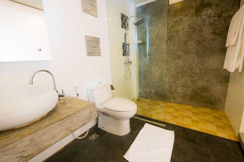 Armoni Patong Beach Hotel - Oda