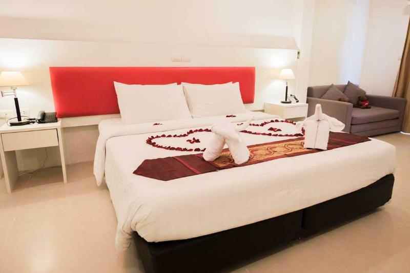 Armoni Patong Beach Hotel - Oda