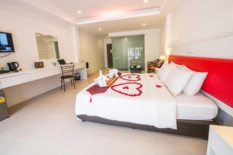 Armoni Patong Beach Hotel - Oda