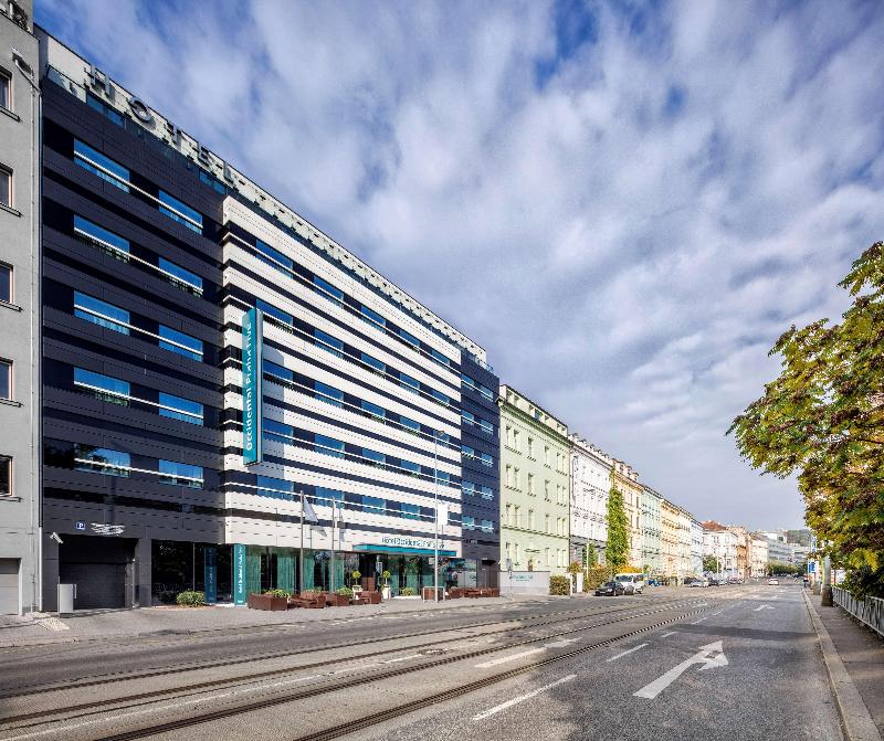 Occidental Praha Five - Genel