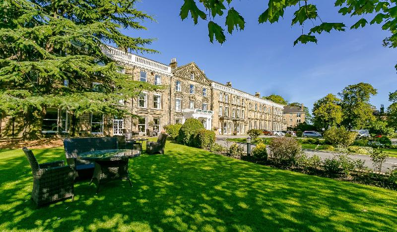 Cedar Court Hotel Harrogate - Genel
