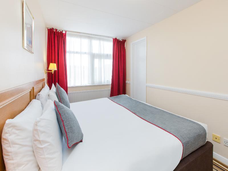 Stade Court Hotel - Oda