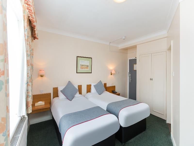 Stade Court Hotel - Oda