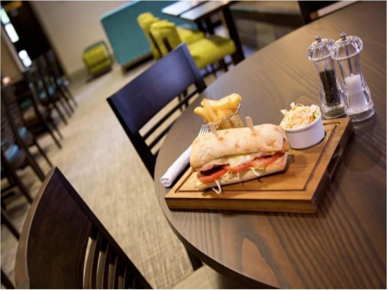 Best Western Plus Ullesthorpe Court Hotel & Golf C - Restoran