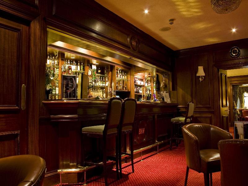Best Western Premier Blunsdon House Hotel - Bar