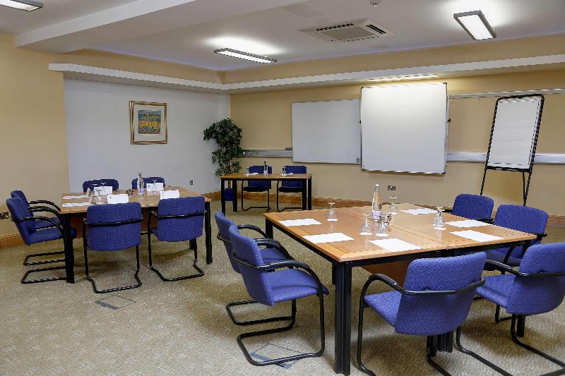 Best Western Premier Blunsdon House Hotel - Toplantı