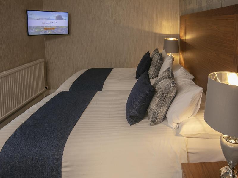 Best Western Premier Blunsdon House Hotel - Oda