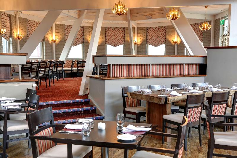 Best Western Premier Blunsdon House Hotel - Restoran