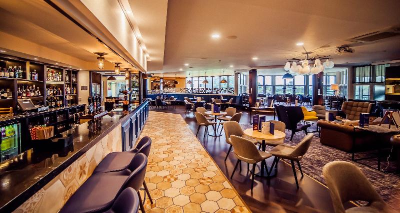 Best Western Premier Blunsdon House Hotel - Restoran