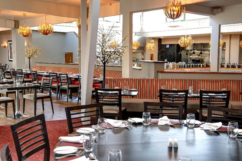Best Western Premier Blunsdon House Hotel - Restoran