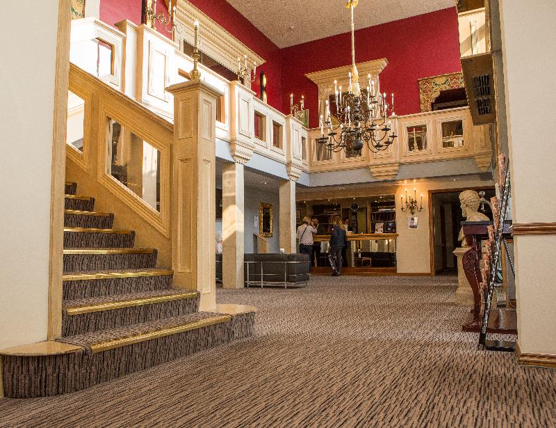 Best Western Marks Tey Hotel - Lobi