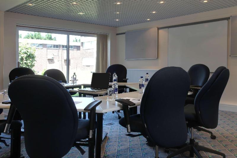 Best Western Marks Tey Hotel - Toplantı