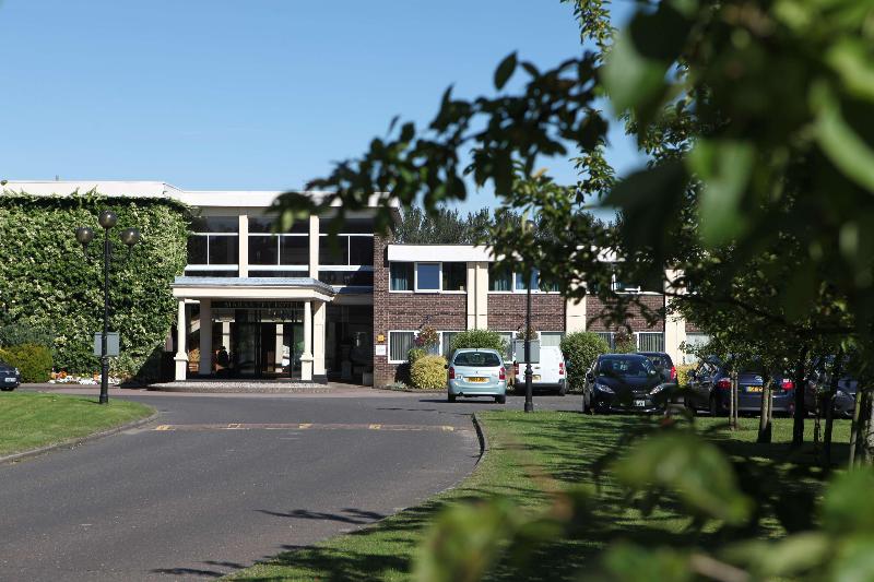 Best Western Marks Tey Hotel - Genel