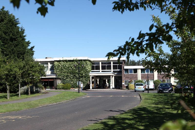 Best Western Marks Tey Hotel - Genel