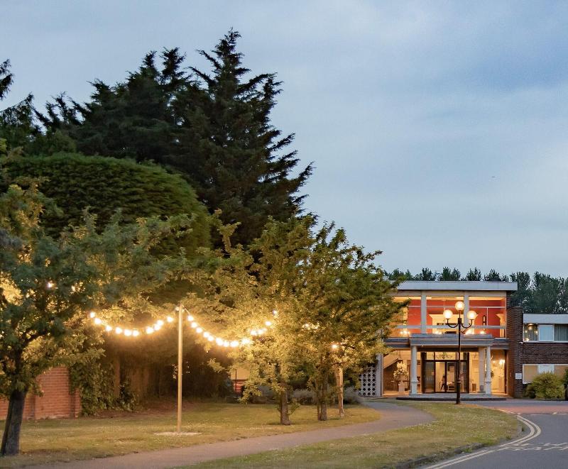 Best Western Marks Tey Hotel - Genel
