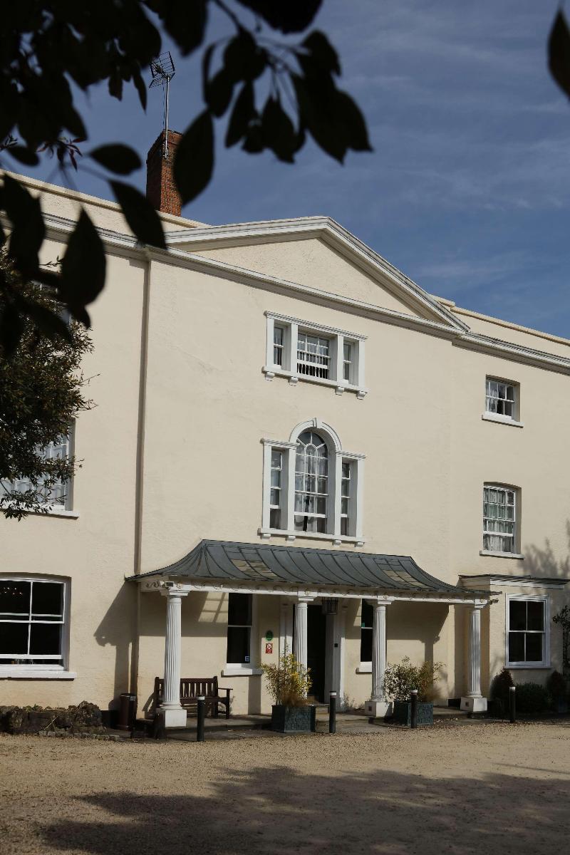 Best Western Henbury Lodge Hotel - Genel