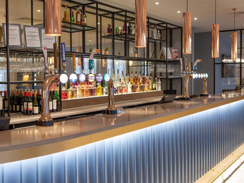 DoubleTree by Hilton Stoke-on-Trent - Bar