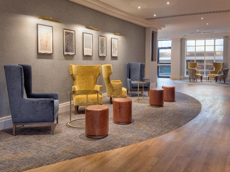 DoubleTree by Hilton Stoke-on-Trent - Lobi