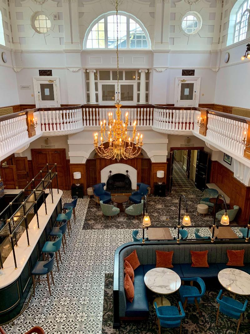 Best Western Chilworth Manor Hotel - Lobi
