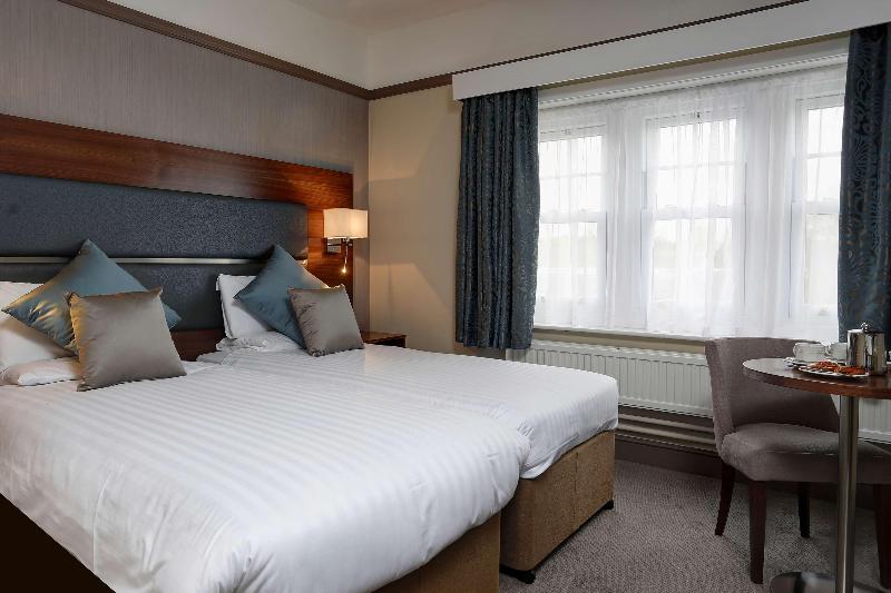 Best Western Chilworth Manor Hotel - Oda