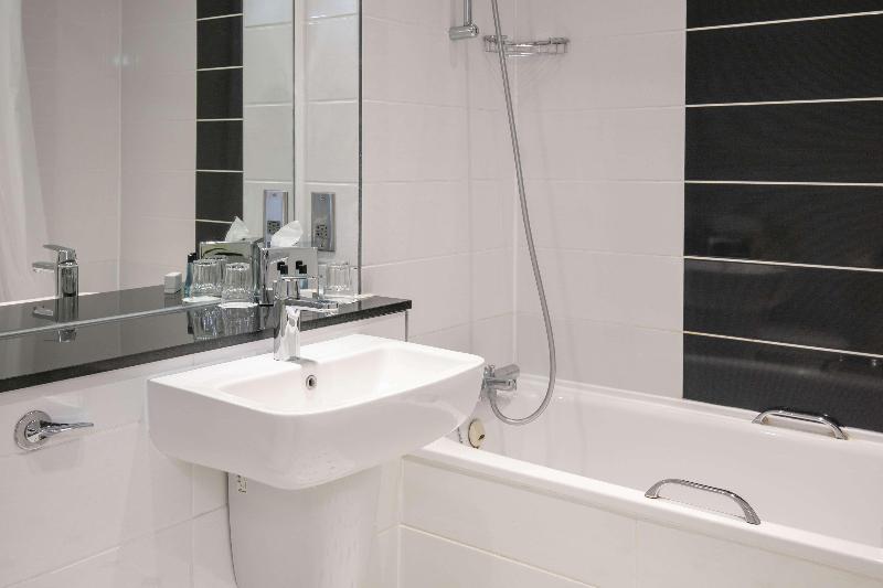 Best Western Chilworth Manor Hotel - Oda