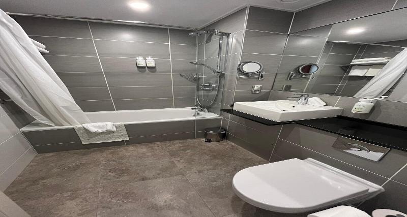 Best Western Chilworth Manor Hotel - Oda