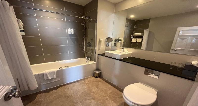 Best Western Chilworth Manor Hotel - Oda