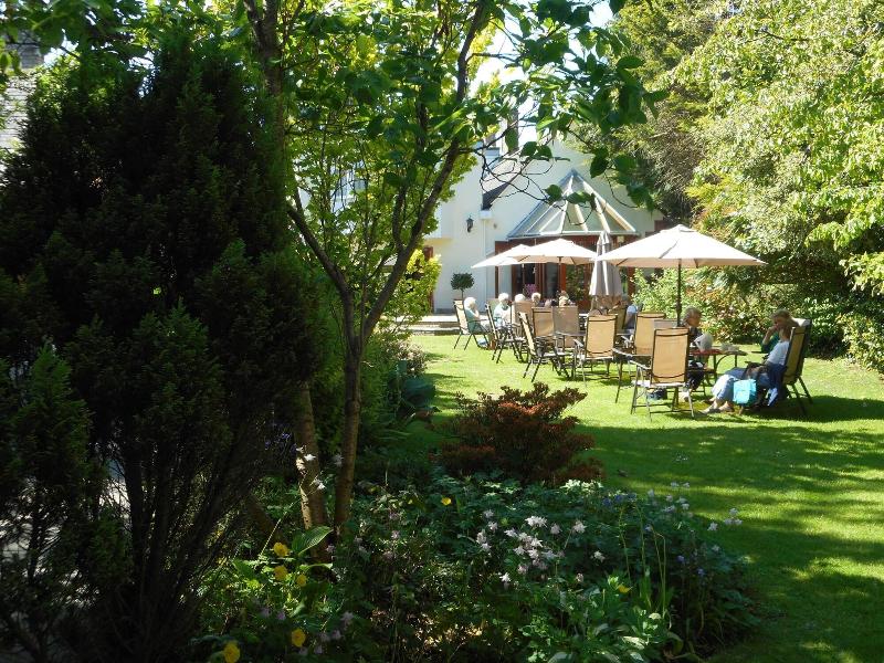The Selkirk Arms - Genel