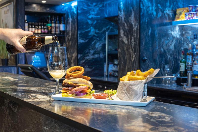 Best Western Manor Hotel - Bar