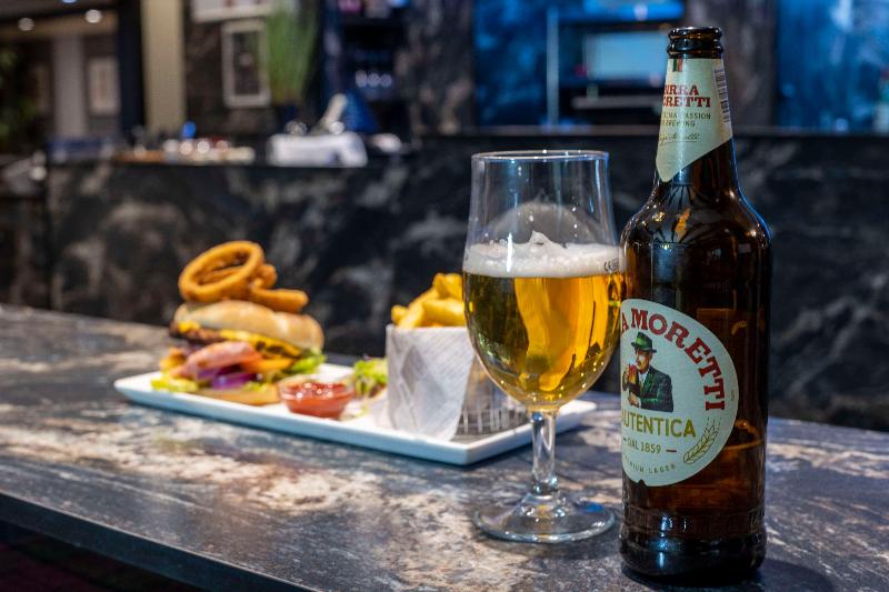 Best Western Manor Hotel - Bar