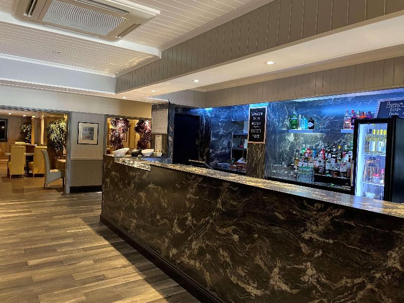 Best Western Manor Hotel - Lobi